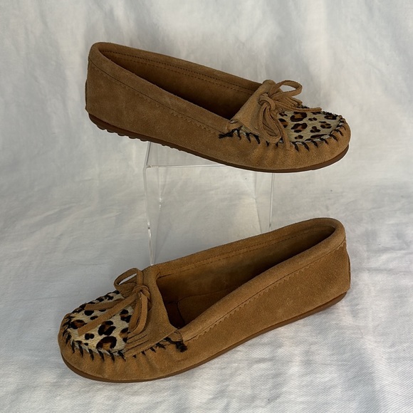 Minnetonka Fur Moccasins Leopard Print Women’s 10 - Picture 2 of 7